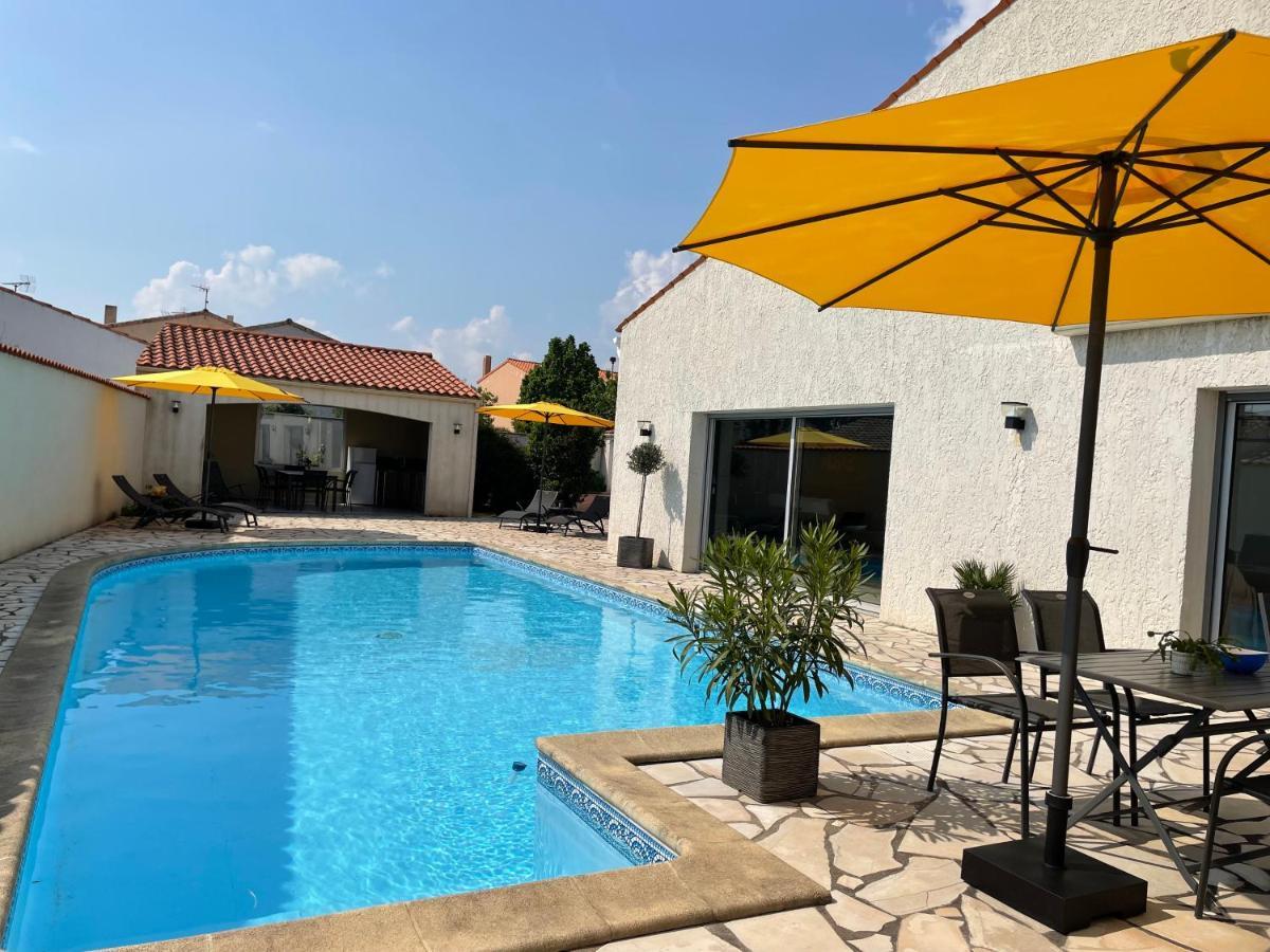 Les Pertuis Rochelais Bed & Breakfast Perigny  Exterior photo